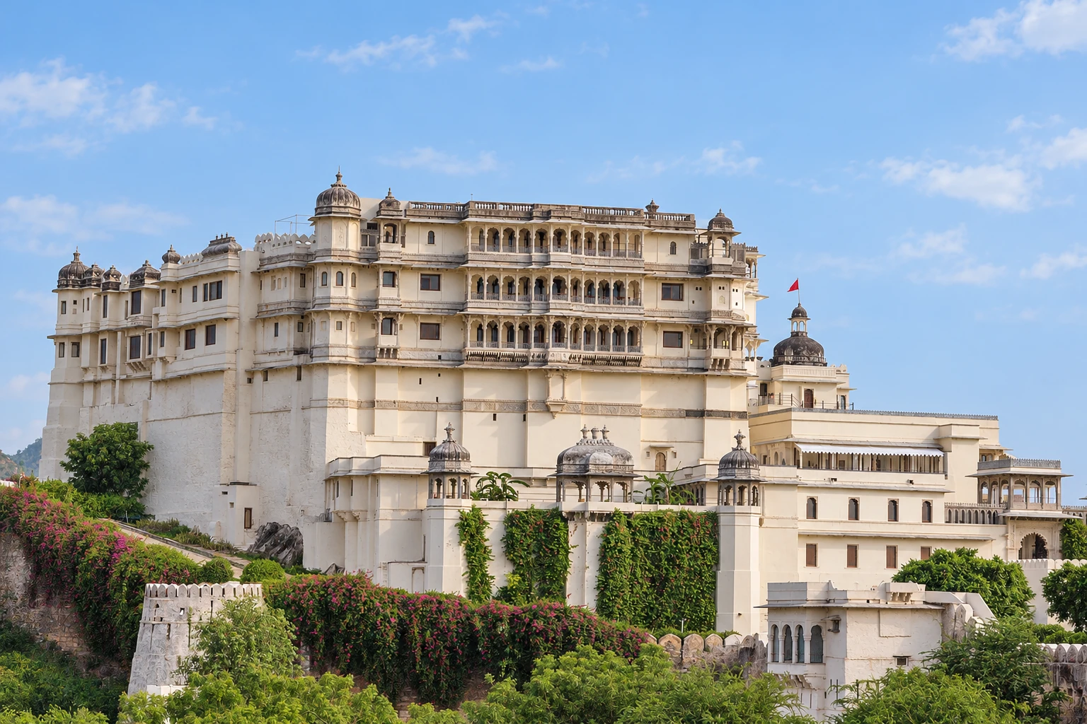 RAAS Devigarh — daylight architecture and setting