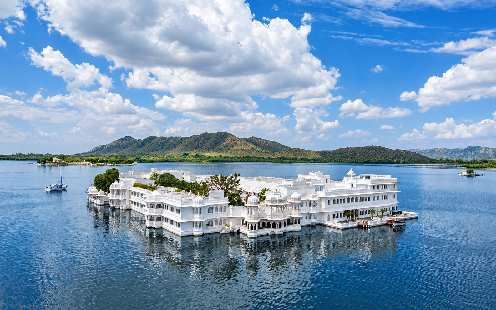 Taj Lake Palace — palace and setting in daylight