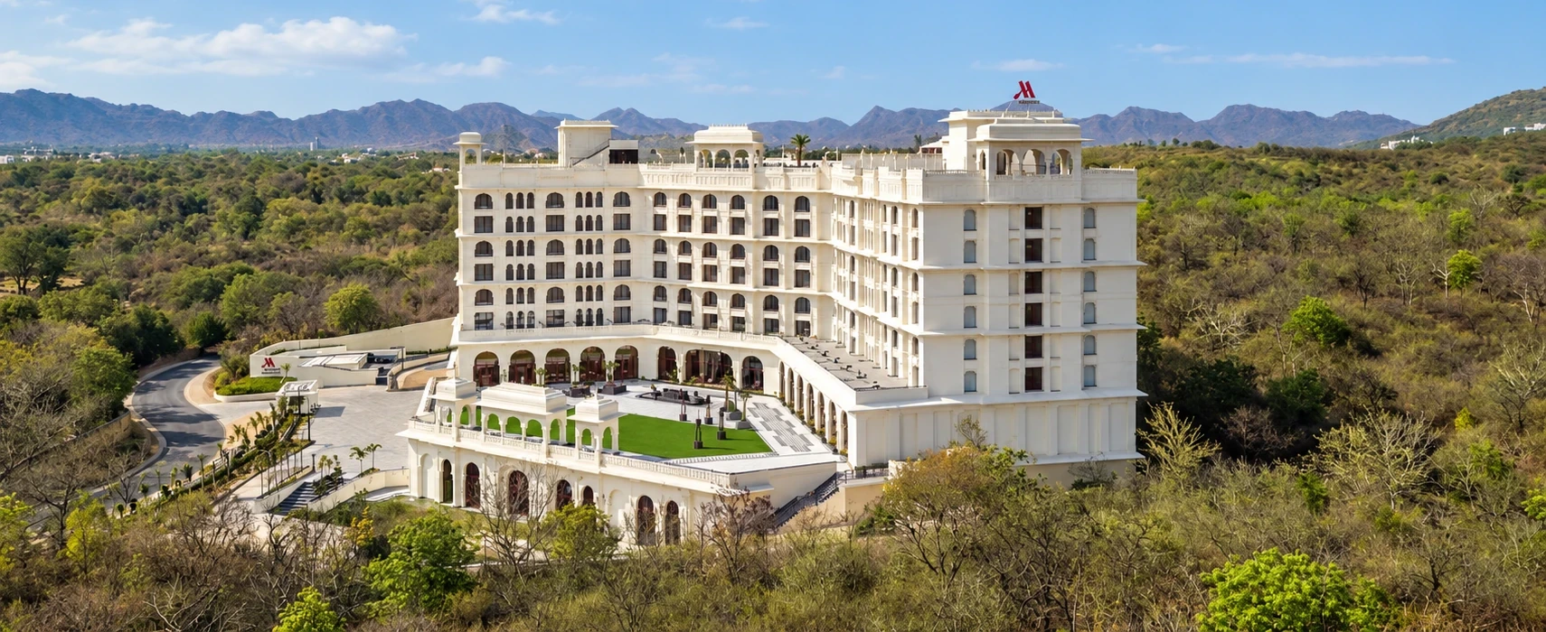 Udaipur Marriott Hotel — palace and setting in daylight